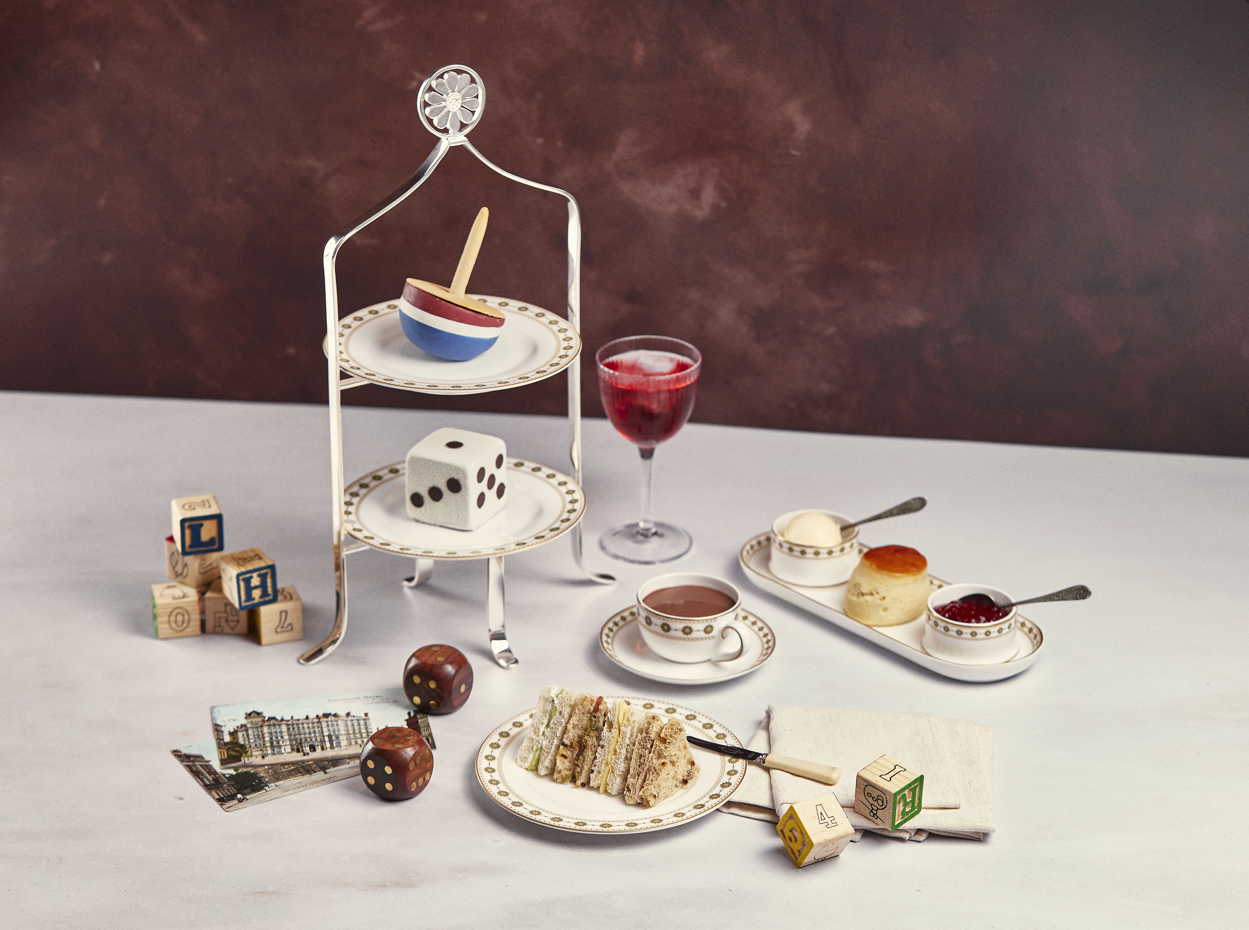 CHILDREN'S AFTEROON TEA